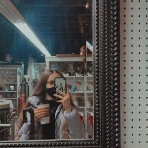 Meet your Posher, Violet